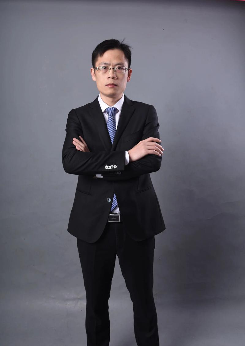 杨小琦 调色与视觉增强负责人