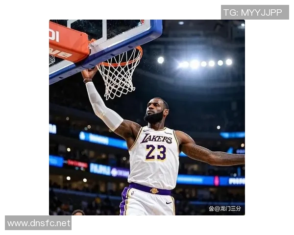 詹姆斯被称历史第一人！他太自律！连在发展联盟训练都不会敷衍！