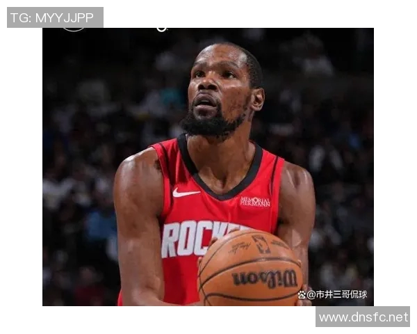 杜兰特怒砸水瓶，火箭13分领先竟遭逆转，伊森伤退更衣室死寂