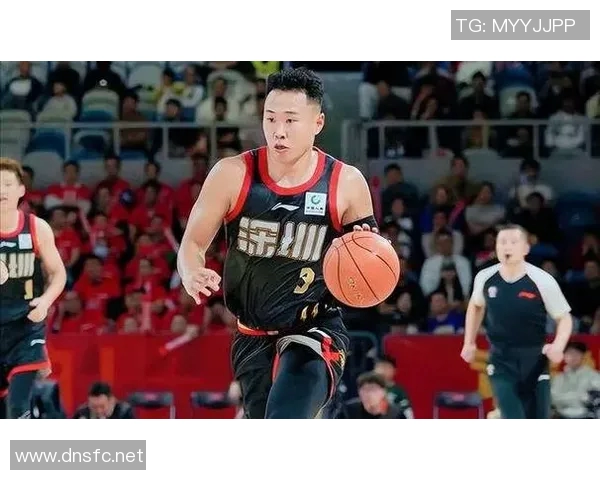 劳模！贺希宁场均时间联盟第1 场均得分国内球员第二仅次于郭昊文